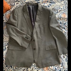 Men’s gray suit jacket